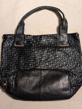 Elliott Lucca Black Woven Tote Bag - Classic Women’s Shoulder Bag.